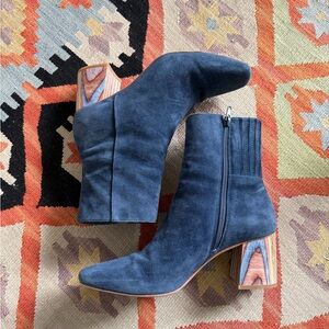 Charlotte Stone Women's Navy Suede Teegan Boots Size 9